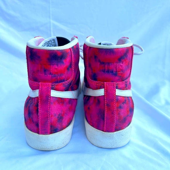 Nike Blazer Mid 77 by You in Suede Tie-Dye - Picture 2 of 6